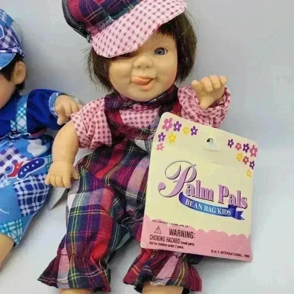 Vintage Lot of Two Palm Pals Bean Bag Kid Boy and Girl Pink Blue Outfit With Tag - Picture 5 of 14